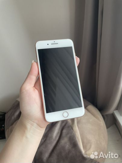 iPhone 8 Plus, 64 ГБ