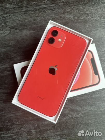 Телефон iPhone 12