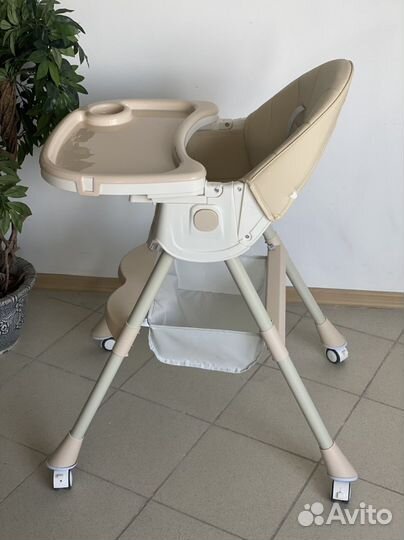 Стульчик для кормления luxmom (новый)