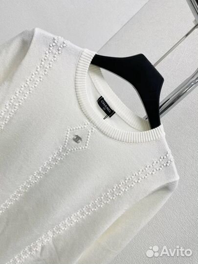 Свитер Chanel