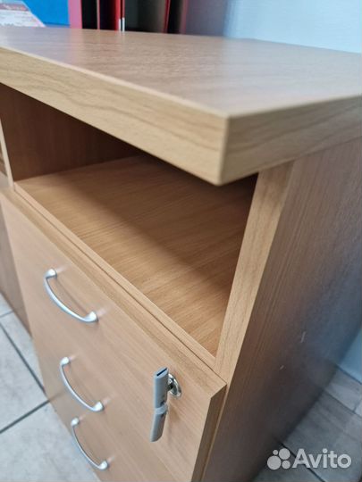 Тумба подкатная новая