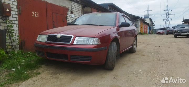 Skoda Octavia 1.6 МТ, 2002, 280 000 км