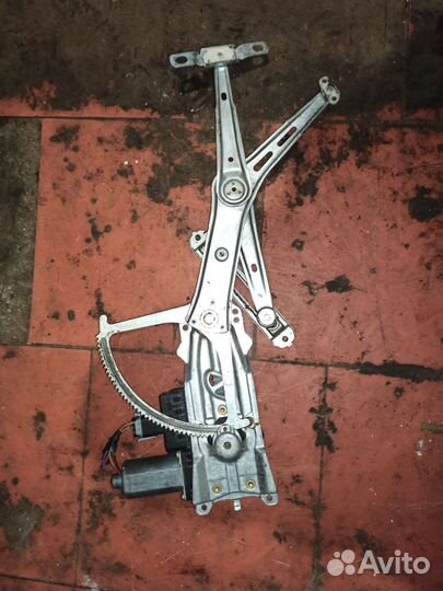 90521876 Стеклоподъемник передний Opel Astra G