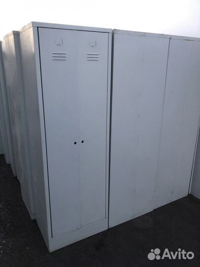 Мeталлические шкафы для одeжды