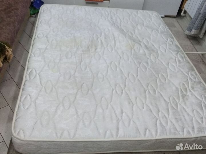 Матрас 160х200 бу