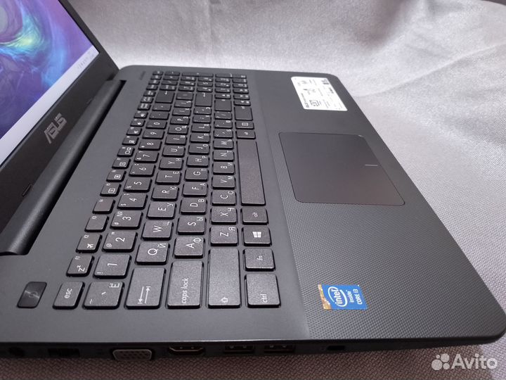 Ноутбук asus X555 процессор i3, память 12гб