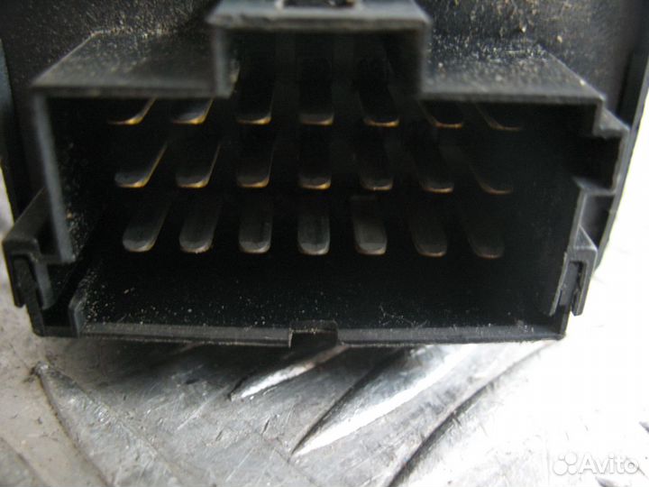 Реле управления светом Mercedes Benz Vito W638