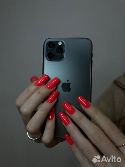 Маникюр/педикюр