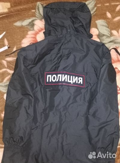 Женская форма полиции