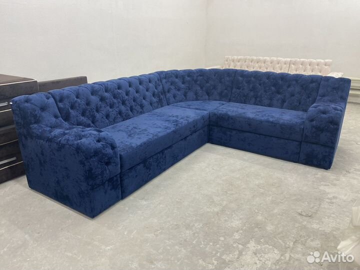 Диван в каретной стяжке