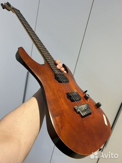 Ibanez rga121 violin flat