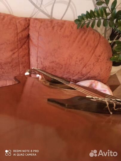 Акустическая гитара