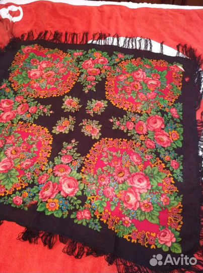 Павлопасадские платки винтаж