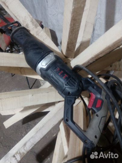 Сабельная пила Бу