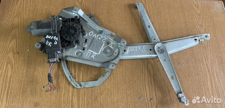 Стеклоподъемник электрический Omega B