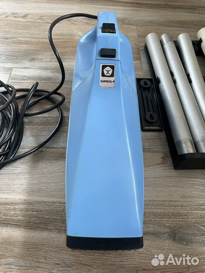 Пылесос шмель 4 1968 год, синий