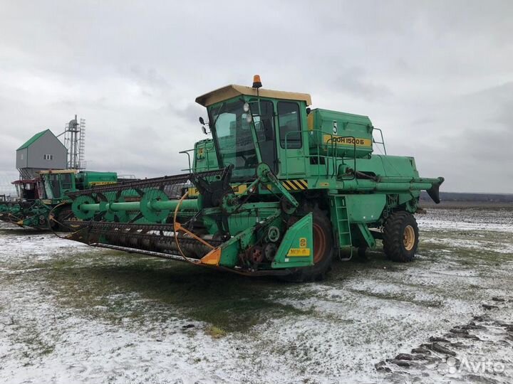 Комбайн Ростсельмаш Дон 1500Б, 2002