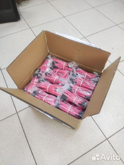 SATA кабели новые, в упаковке