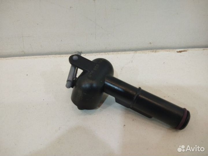 Форсунка омывателя фары передняя правая Skoda