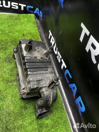 Корпус воздушного фильтра Ford Focus 1