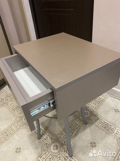 Тумба прикроватная подвесная