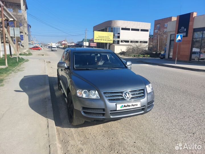 Бампер.Volkswagen Touareg 3.2 AT