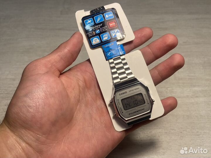Часы casio в трех цветах