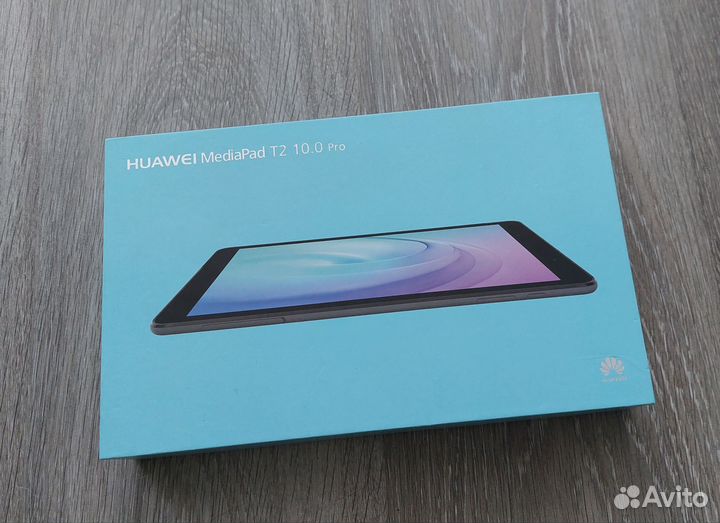 Планшет Huawei MadiaPad t2 10.0 pro +чехол+SD 32гб