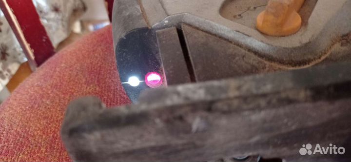 Лобзик с фонариком и лазером