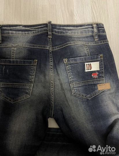 Джинсы б/у Dsquared