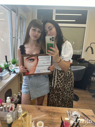 Мастер бровист