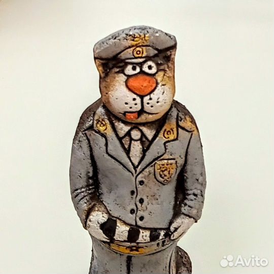 Фигурки Кот из шамота, футболист, доктор, гаишник