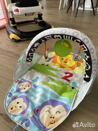 Развивающий коврик fisher price