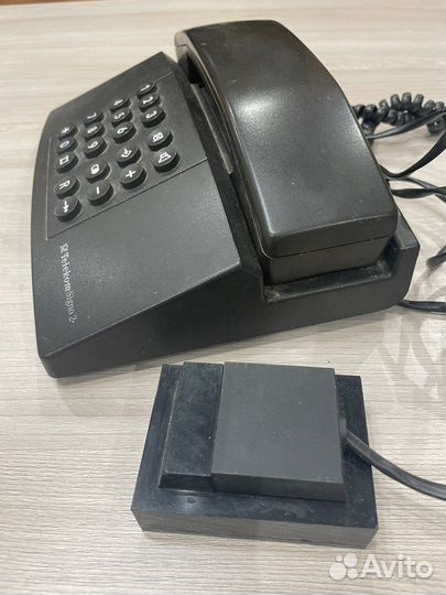 Телефон стационарный кнопочный
