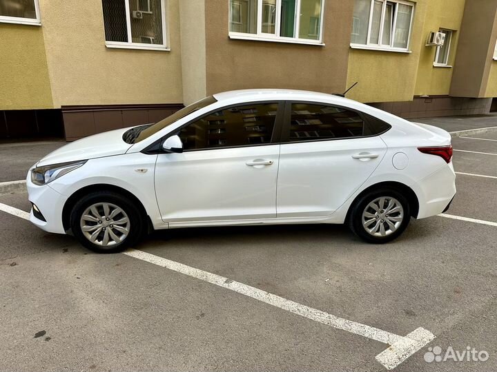 Hyundai Solaris 1.4 AT, 2019, 172 000 км