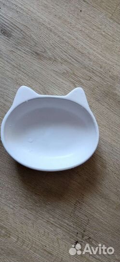 Лоток, миска для животных