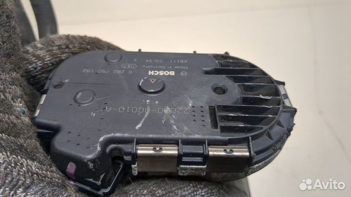 Заслонка дроссельная Toyota Yaris