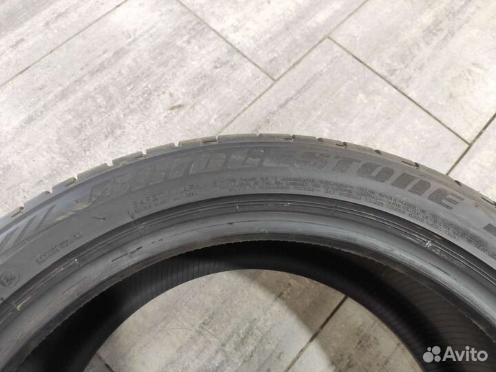 Bridgestone Potenza S001 255/40 R18