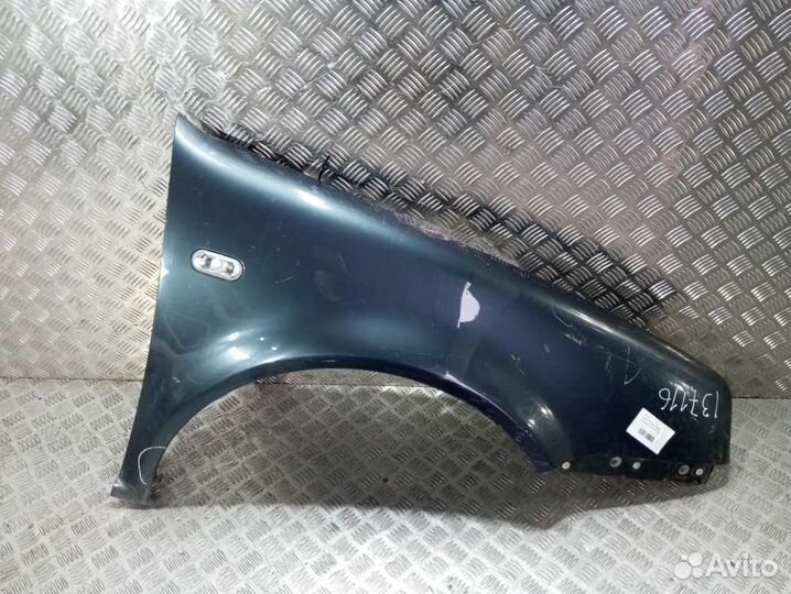 Крыло переднее правое для Volkswagen Golf 4