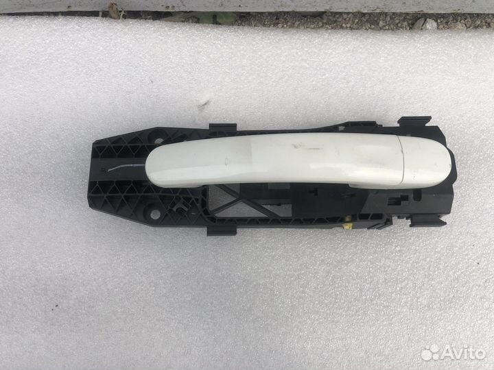 Ручка двери передняя левая Фольксваген Джетта 6