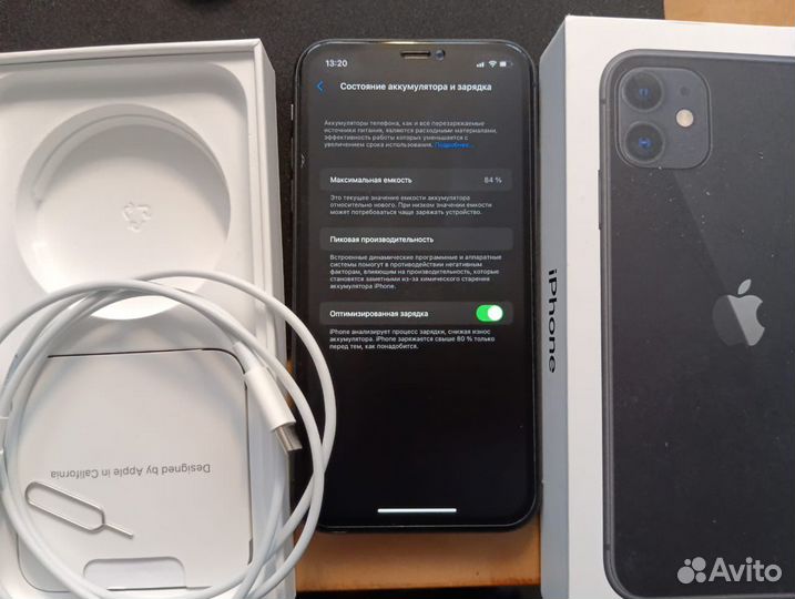 iPhone 11, 64 ГБ