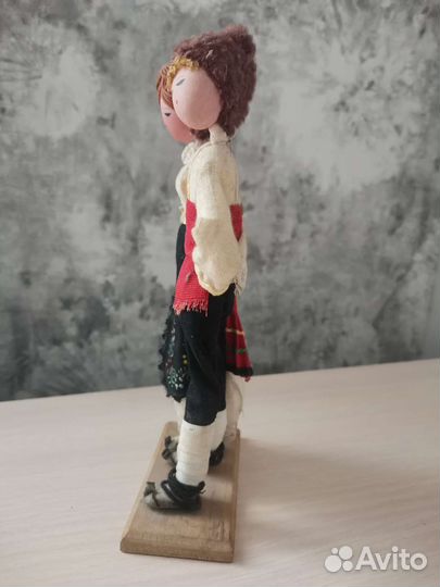 Коллекционная кукла