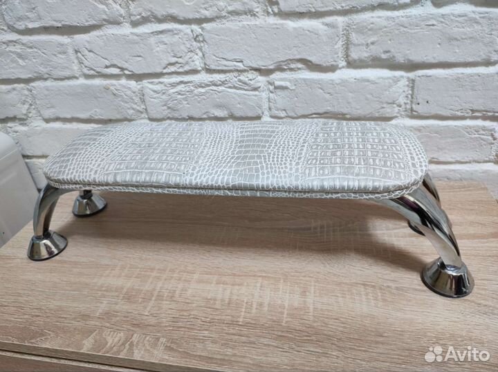 Подставка для рук маникюра