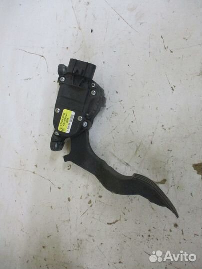 Педаль газа Форд Фиеста 1,4 амт,робот 80л.с. 2008г
