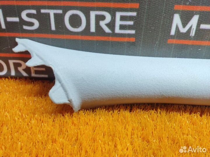 Обшивка стойки передняя правая Mercedes-Benz