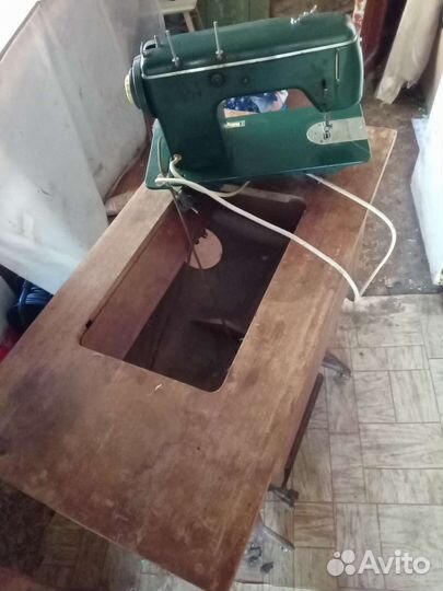 Швейная машинка
