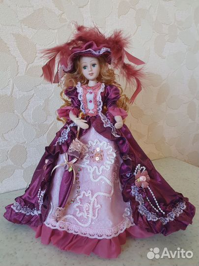 Кукла фарфоровая коллекционная