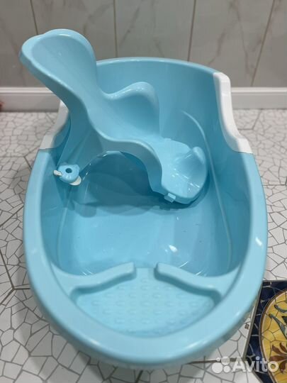 Ванночка для купания с горкой