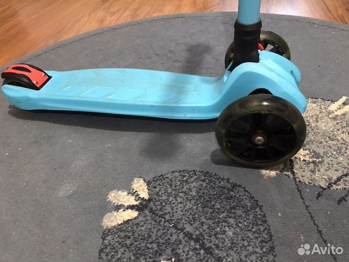 Самокат детский трехколесный,светятся колеса