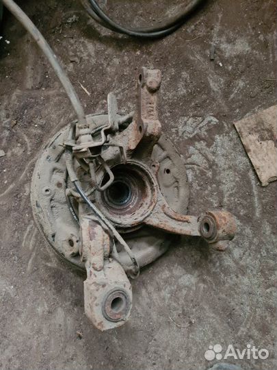 Кулак поворотный задний правый Renault Duster